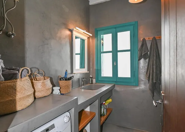 Tinos Traditional Patio House Arnados